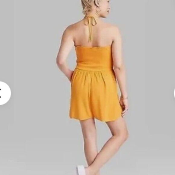 NWT wild fable Romper Woven Smocked size large - Picture 2 of 7